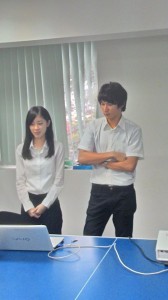 Harumi (trái) và Koji Kamijo (phải) - 2 bạn thực tập sinh Nhật Bản trong chương trình thực tập 2014 tại công ty ZIGExN VeNtura